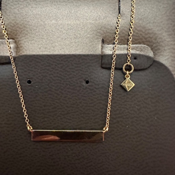 Birks Essential Horizontal Bar Necklace - Picture 4 of 8